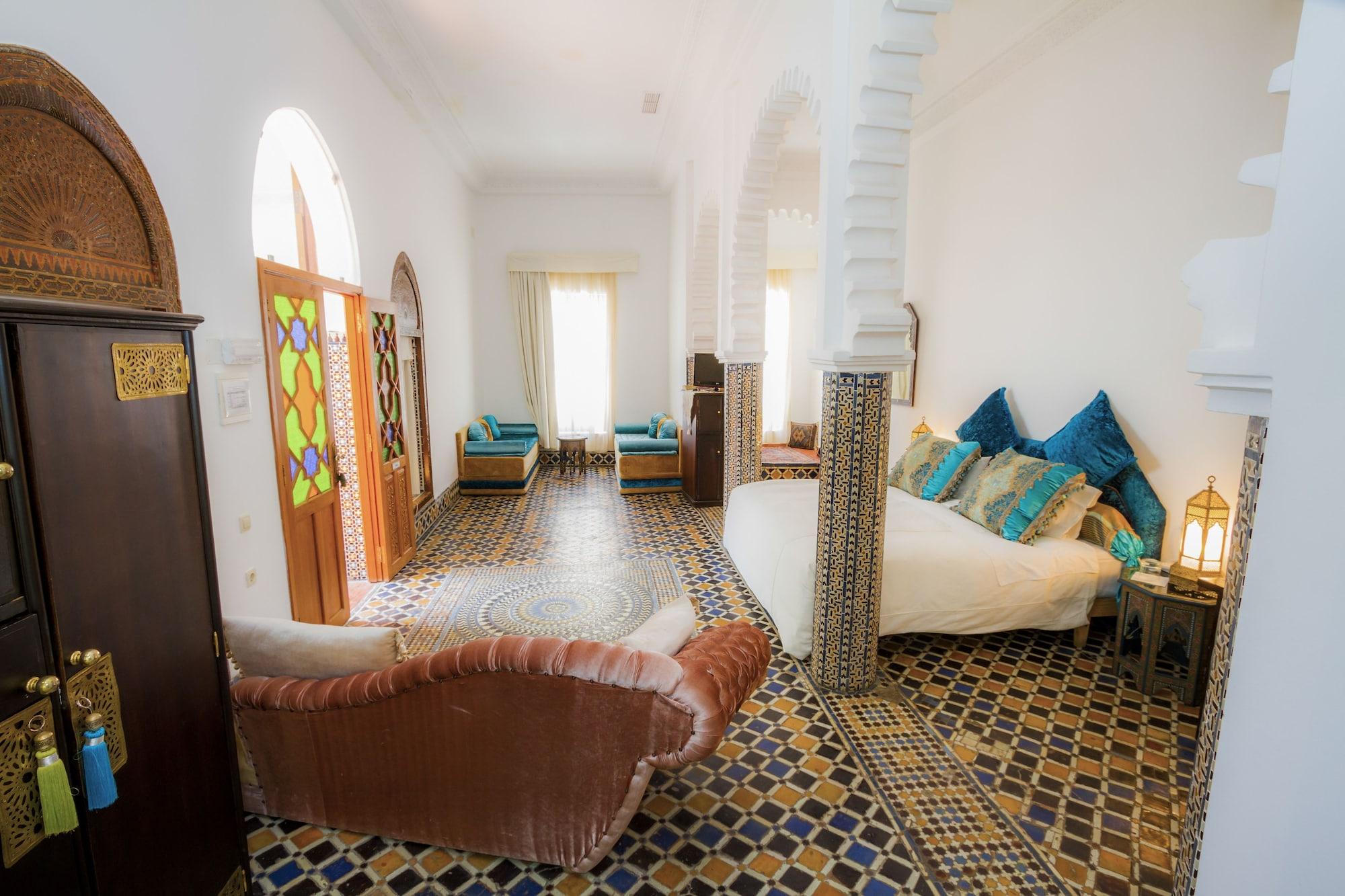 ホテル ブランコ リヤド Tétouan エクステリア 写真