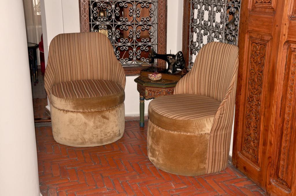 ホテル ブランコ リヤド Tétouan エクステリア 写真