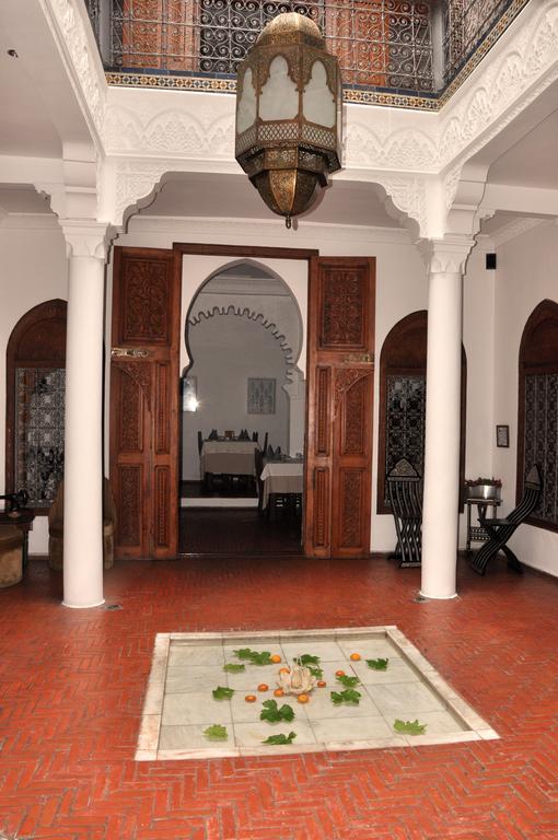ホテル ブランコ リヤド Tétouan エクステリア 写真