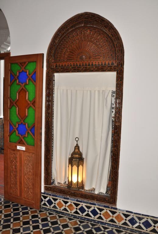 ホテル ブランコ リヤド Tétouan エクステリア 写真