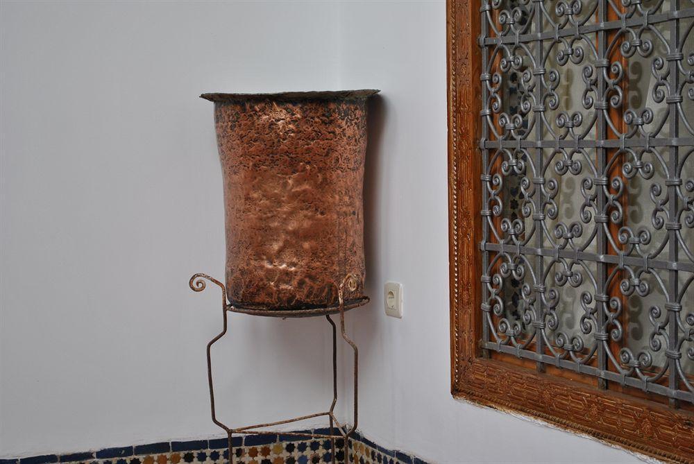 ホテル ブランコ リヤド Tétouan エクステリア 写真