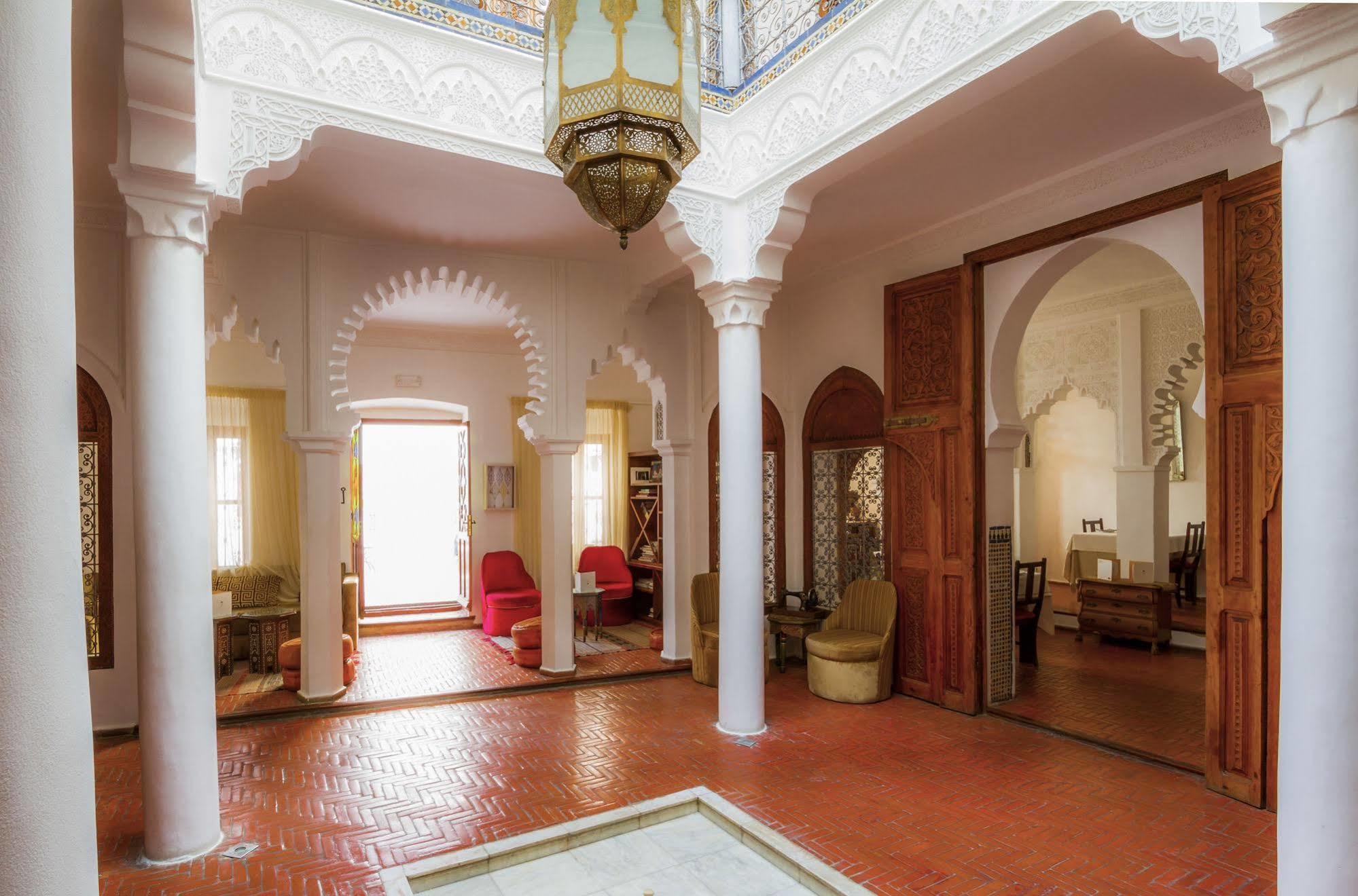 ホテル ブランコ リヤド Tétouan エクステリア 写真